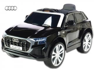 Audi Q8 s 2,4G, lakované černé