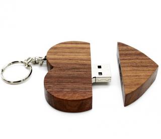 3168 USB Flash disk srdce dřevo 32 GB