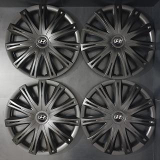 Univerzální poklice Hyundai 17" Black (Kryty kol se znakem Hyundai R17, černé)