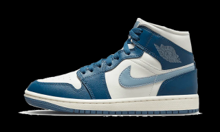 Air Jordan 1 Mid French Blue Velikost: 36 -