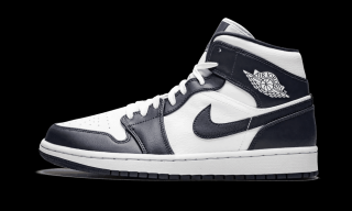 Air Jordan 1 Mid White Metallic Gold Obsidian Velikost: 40.5