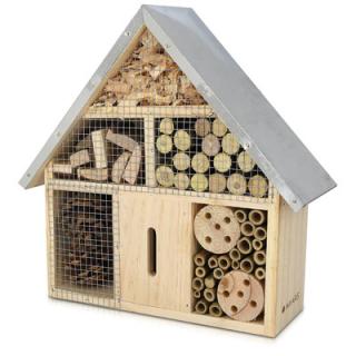 Dřevěný hmyzí hotel Navaris 24.5 x 28 x 7.5 cm pro včely, motýly, berušky (M Wooden Insect Hotel - 24.5 x 28 x 7.5 cm - Natural Wood Insect House - Garden Shelter Bamboo Nesting Habitat - For Bees Butterflies Ladybugs)