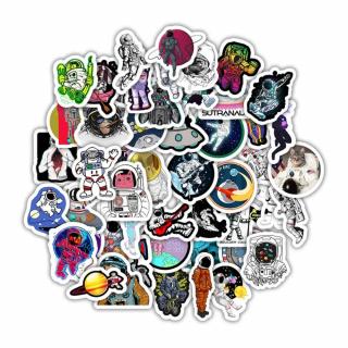 50 ks barevných samolepek na skateboard SPACEMAN STICKERS