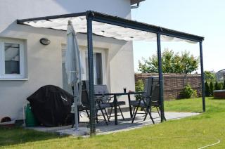 Lanitplast hliníková pergola WALL 43 Varianta: hliníková pergola LANITPLAST WALL 43 antracit + bronz PC LG2122