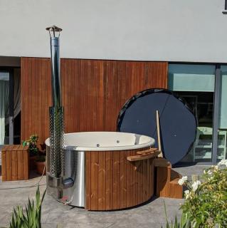 HOT TUB 180 akrylát - vestavěná kamna (THERMOWOOD)