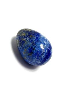 Opracovaný kámen do tvaru vejce, lapis lazuli