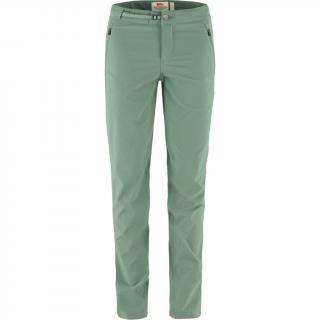 FJÄLLRÄVEN High Coast Trail Trousers W, Patina Green (vzorek) velikost: 38 Regular