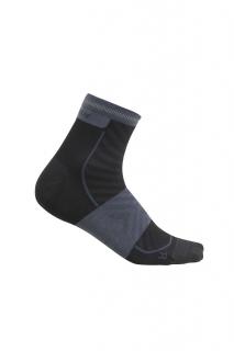 ICEBREAKER Mens Merino Run+ Ultralight Mini, Black/Graphite velikost: 39-41,5 (S)