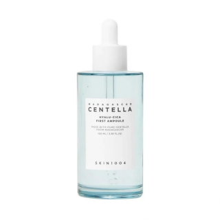 SKIN1004 - MADAGASCAR CENTELLA HYALU-CICA FIRST AMPOULE - Intenzivně hydratační a zklidňující sérum s kyselinou hyaluronovou a Pupečníkem Asijským 100…