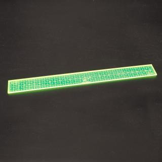 Patchworkové pravítko - 3x30 cm - fluo