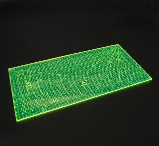 Patchworkové pravítko - 6x12 palců - fluo