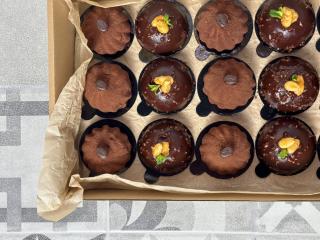 VEGAN ČOKO DORTÍK 9KS & TIRAMISU 9KS
