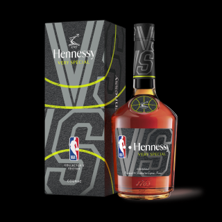 Cognac Hennessy VS limitovaná edice NBA 2023 40% 0,7 l (karton)
