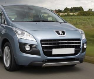 Zimní štít pro Peugeot 3008 (T84E) do faceliftu - originál Peugeot (7429J1)