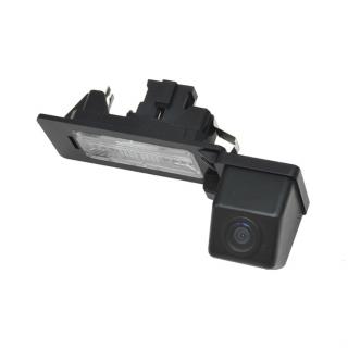 OEM PARKOVACÍ KAMERA AUDI, BC ADI-04 (OEM barevná parkovací kamera pro instalaci do lampy pro osvětlení zadní registrační značky. Součástí kamery je místo pro umístění patice se žárovkou z původního světla pro registrační značku.)