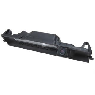 OEM PARKOVACÍ KAMERA TOYOTA, BC TOY-06 (OEM barevná parkovací kamera pro instalaci na místo osvětlení zadní registrační značky. Součástí kamery je místo pro umístění patice se žárovkou z původního světla pro registrační značku.)
