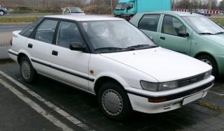 lemy blatniku Toyota Corolla 1987-1992 (E90)