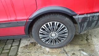 Plastové lemy blatníku Audi 80, 90 B3