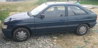 Plastové lemy blatníku Ford Escort 1990-2000 3dv.hatchback, cabrio