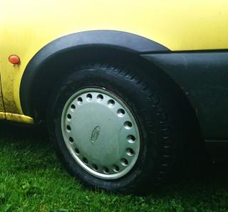 Plastové lemy blatníku Ford Fiesta, Mazda 121. 1996-2001 3 dveřová