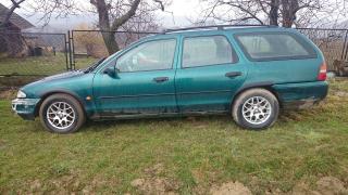 Plastové lemy blatníku Ford Mondeo 1993-1996 combi