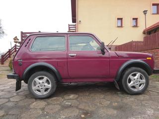 Plastové lemy blatníků Lada Niva, VAZ 2121 1977-