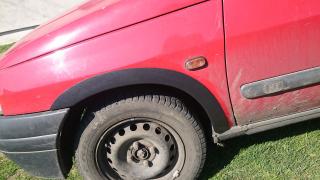 Plastové lemy blatníku Renault Clio 1991-1998 5dv.