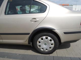 Plastové lemy Škoda Octavia II 04-12 hatchback - před faceliftem