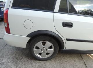 Plastové zadní lemy blatníku Opel Astra G 1998-2009 Combi