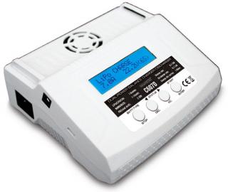 Nabíječ i vybíječ G.T.  C607D (7A) (balancer, vestavěný zdroj)