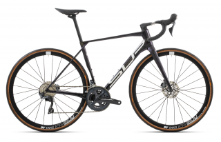 Gravel kolo Superior X-ROAD TEAM ISSUE/Gloss Black Rainbow/Hologram Chrome Modelový rok: 2023, Velikost kola: M