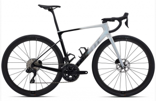 Silniční kolo Giant Defy Advanced Pro 1 Unicorn White Modelový rok: 2024, Velikost kola: ML