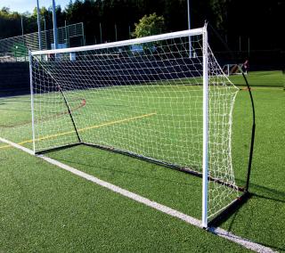 Fotbalová branka Kickster Elite 3x2 m (Fotbalová branka s integrovanou zátěží)