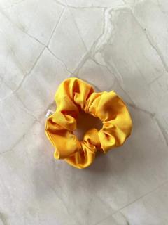 Hair scrunchie yellow (Maxi yellow)