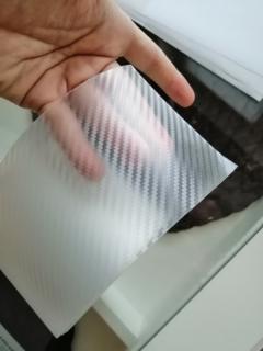 Matná transparentní ochranná polyuretanová páska se vzorem karbonu (tlouška 0.5mm)