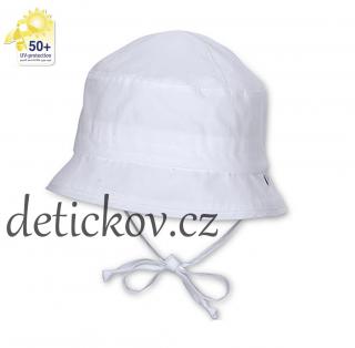 Sterntaler bílý klobouček s UV 50+zavazovací