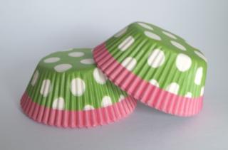 Papírové košíčky na muffiny - puntíkované zelené 48 ks