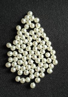 Voskové perle 4mm perleťově bílá