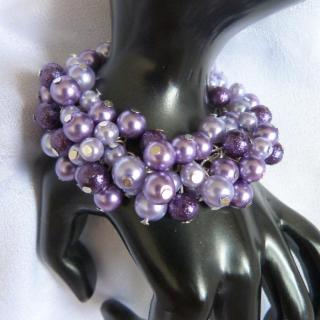 Bohatý náramek - fialové perličky II