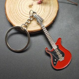 New Fashion Přívěsek na klíče Kytara červeno-černá