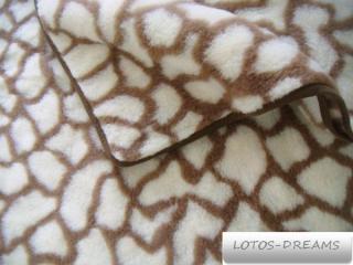 Lotos vlněná deka Merino vzor žirafa, rozměr 160x200cm, 450g/m2