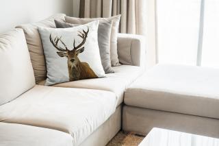Dekorační povlak 50x50 cm motiv: deer poslední 1 kus