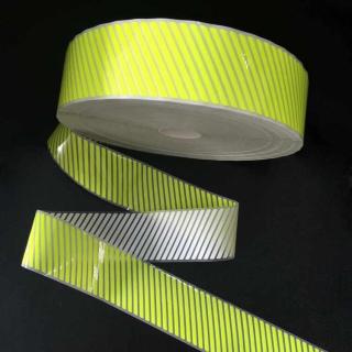 Reflexní šrafovaná nažehlovací  žlutá páska - 50mm
