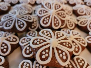 Medové kytičky zdobené 350 g  Medový perník. Ruční práce. Handicraft.