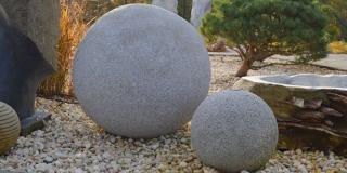 Žulové fontány pemrlované Vyberte si velikost koule: ø 30 cm