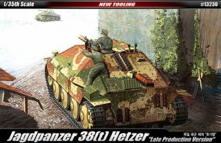 Academy - Sd.Kfz.138/2 Jagdpanzer 38(t) Hetzer, Model Kit 13230, 1/35