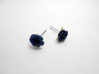 Modrá růže na vlásence