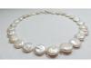 Náhrdelník z placatých bílých perel