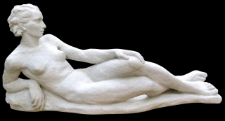 socha na zahradu - Ležící žena, výška 36 cm, 21 kg
