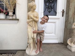 sochy na zahradu - Antická dívka, výška 115 cm, 54 kg